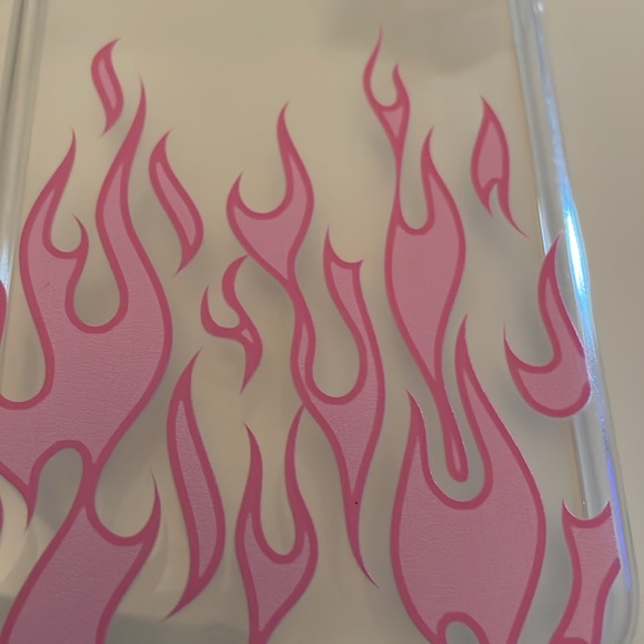 iPhone 11 phone cases. Quantity of 6. - Picture 9 of 10